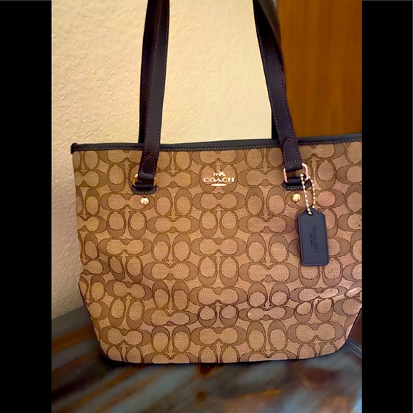 Coach Tote - Picture 1 of 8